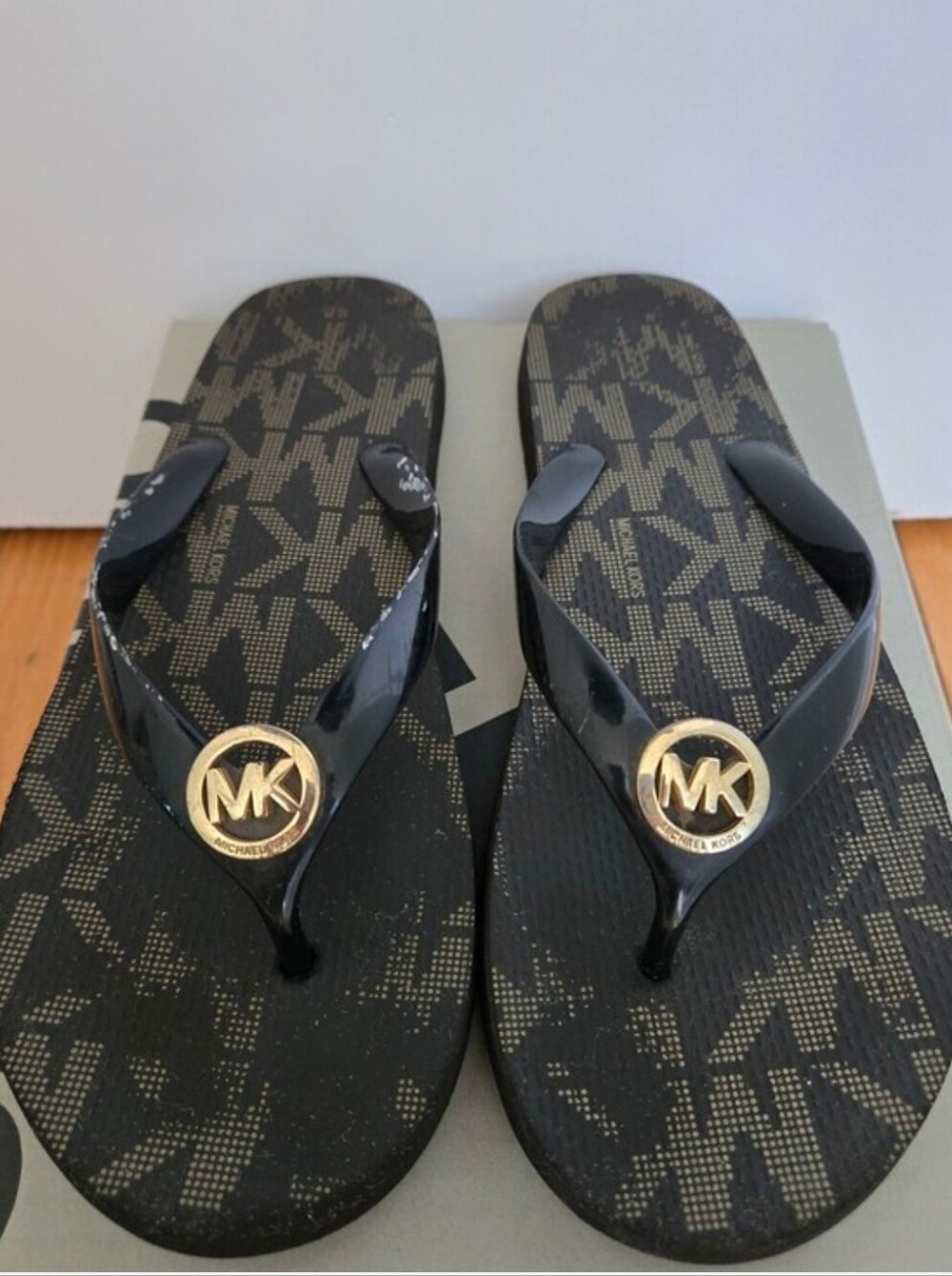 Womens Size 11 Brown Logo Print Michael Kors Flipflops